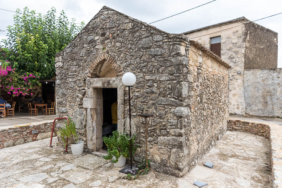 Agios Nikolaos, Maza